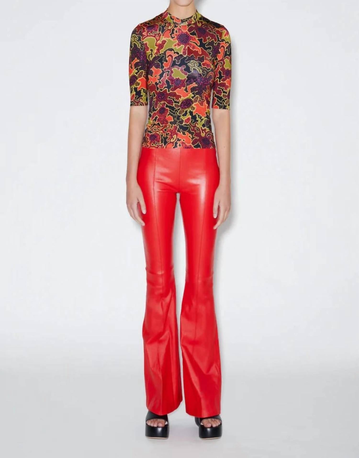 Топ с укороченными рукавами и разноцветным цветочным принтом Rosetta Getty, цвет multi floral
Топ с укороченными рукавами и разноцветным цветочным принтом Rosetta Getty, цвет multi floral