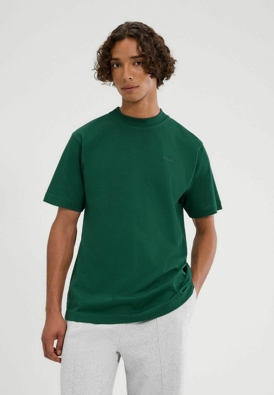 Футболка Ellesse ACCIANO, Dark Green, Зеленый, Футболка Ellesse ACCIANO, Dark Green
Футболка Ellesse ACCIANO, Dark Green, Зеленый, Футболка Ellesse ACCIANO, Dark Green