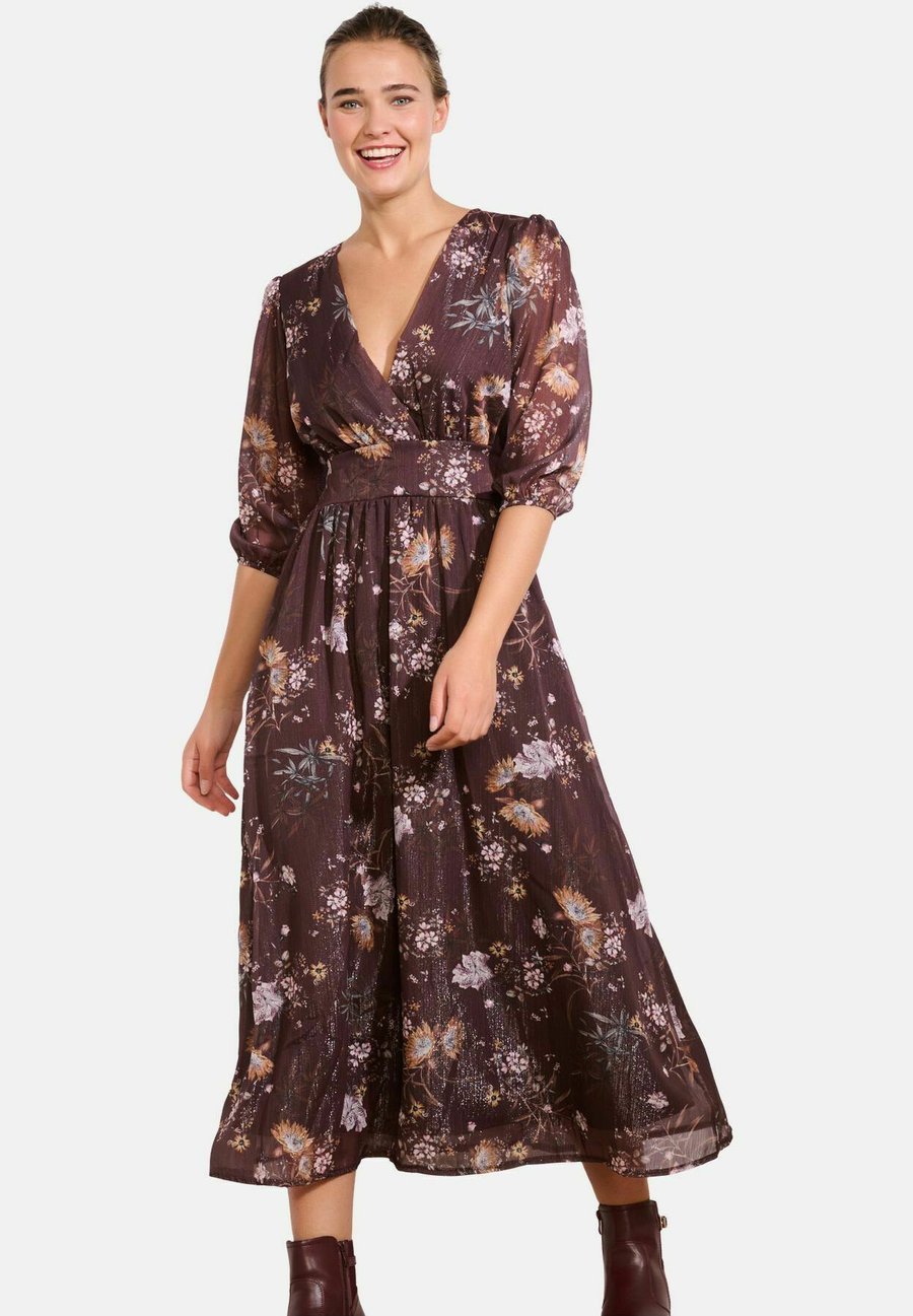 Платье LolaLiza Day dress, Brown Dark Chocolate/Brown
Платье LolaLiza Day dress, Brown Dark Chocolate/Brown