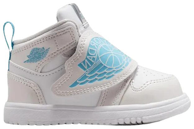 Кроссовки Air Jordan Sky Jordan 1 TD, серый
Кроссовки Air Jordan Sky Jordan 1 TD, серый