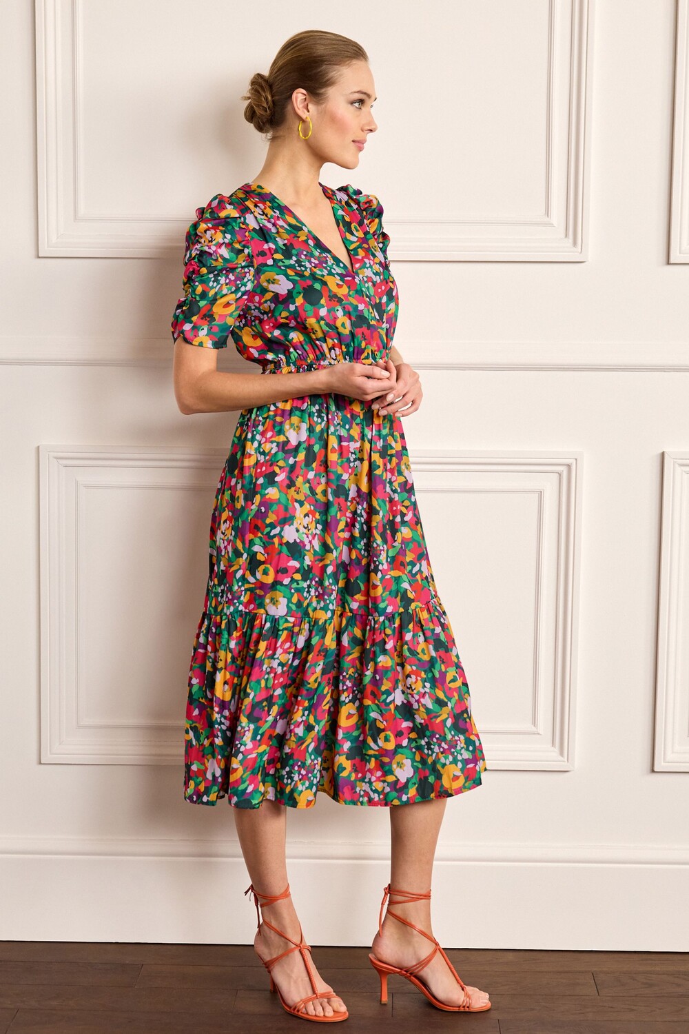 Атласное платье миди с рюшами на рукавах Next, мультиколор
Атласное платье миди с рюшами на рукавах Next, мультиколор