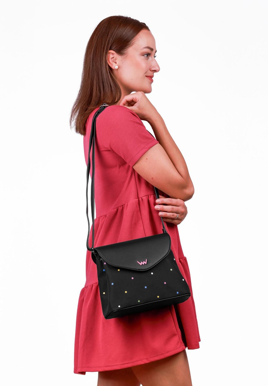Сумка кросс-боди VUCH BYRSA DOTTY, Black
Сумка кросс-боди VUCH BYRSA DOTTY, Black