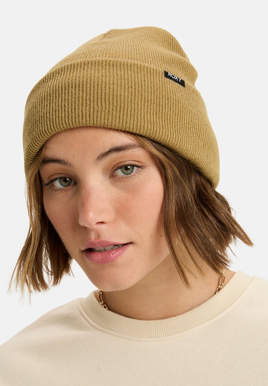 Шапка Roxy TROPICAL SNOW , Brown
Шапка Roxy TROPICAL SNOW , Brown