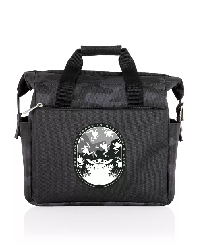 Охлаждающая сумка-ланчбокс Star Wars Mandalorian Grogu On The Go, 9 литров Oniva, черный
Охлаждающая сумка-ланчбокс Star Wars Mandalorian Grogu On The Go, 9 литров Oniva, черный