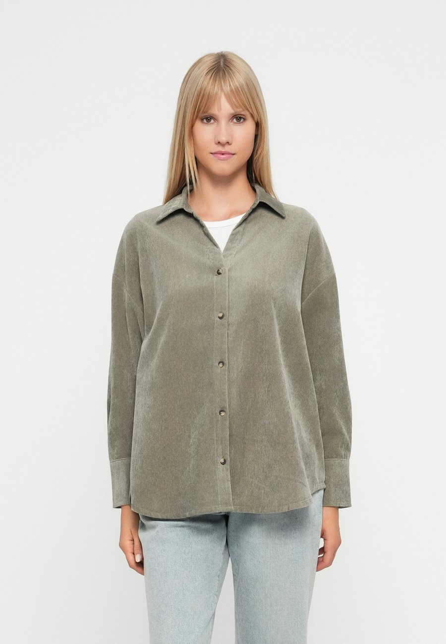 Блуза ONLY ONLMARIKE LIFE LOOSE SHIRT, Smokey Olive/Olive
Блуза ONLY ONLMARIKE LIFE LOOSE SHIRT, Smokey Olive/Olive