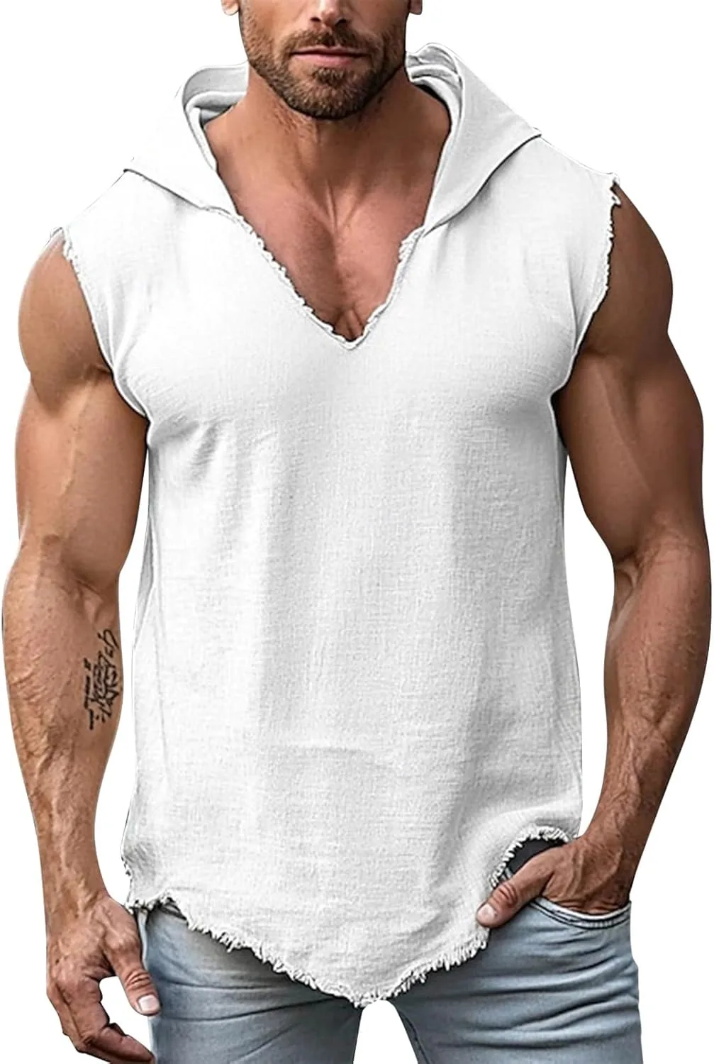 Мужская льняная безрукавка с капюшоном и рваным краем
Мужская льняная безрукавка с капюшоном и рваным краем