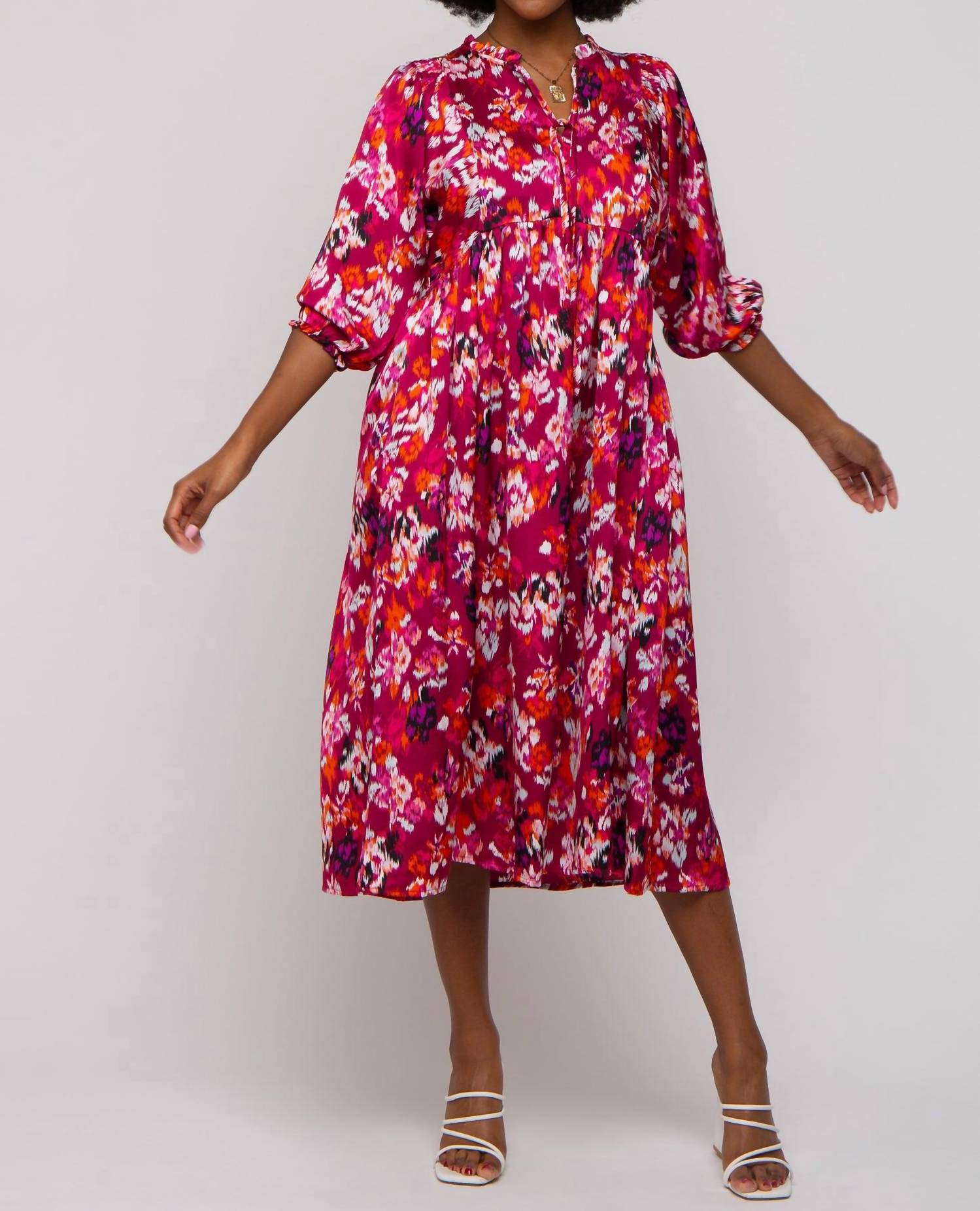 Платье Pembrooke с трикотажными рукавами 3/4 в цвете магента Umgee, Magenta
Платье Pembrooke с трикотажными рукавами 3/4 в цвете магента Umgee, Magenta