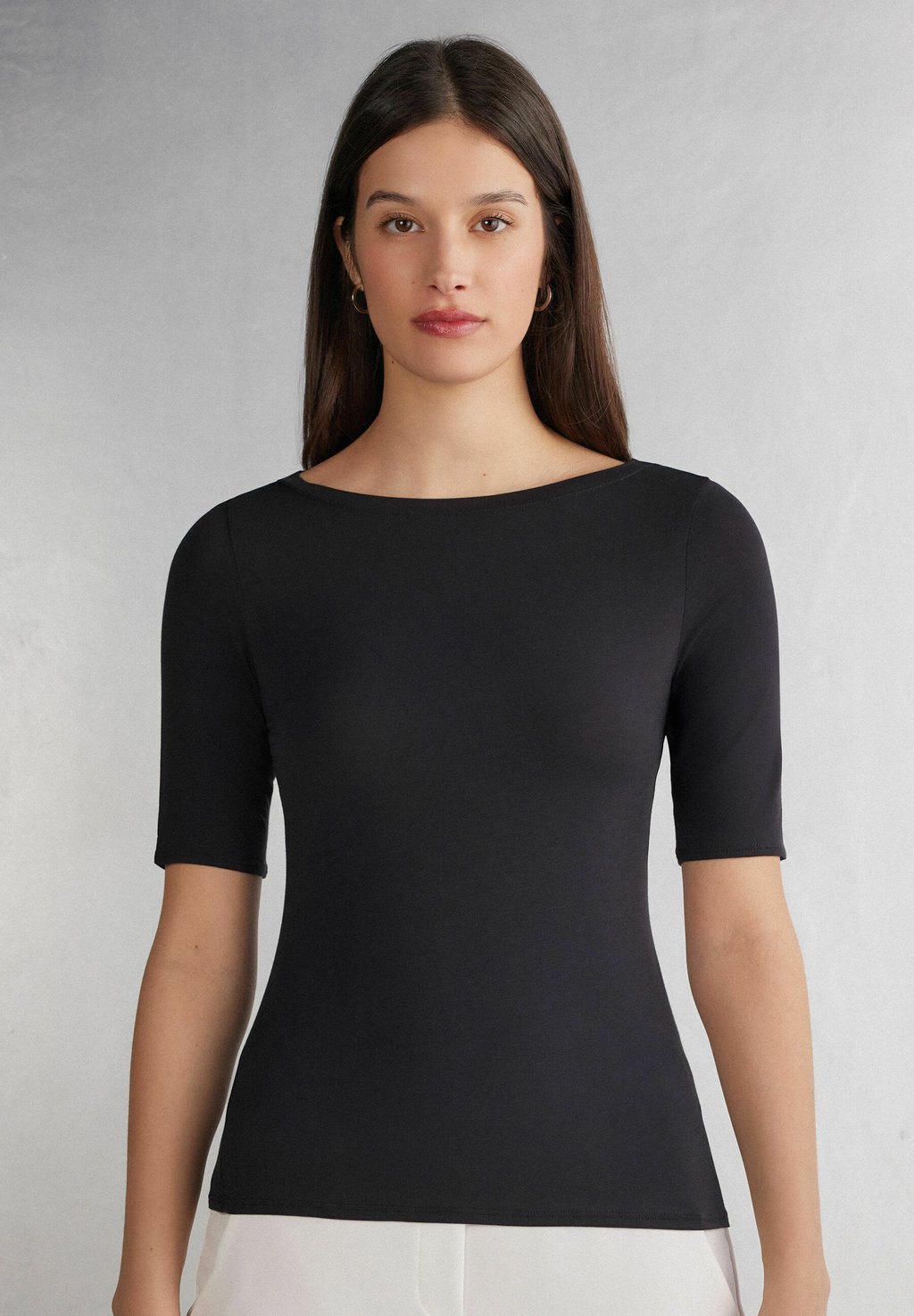 Базовая футболка Intimissimi, черный
Базовая футболка Intimissimi, черный