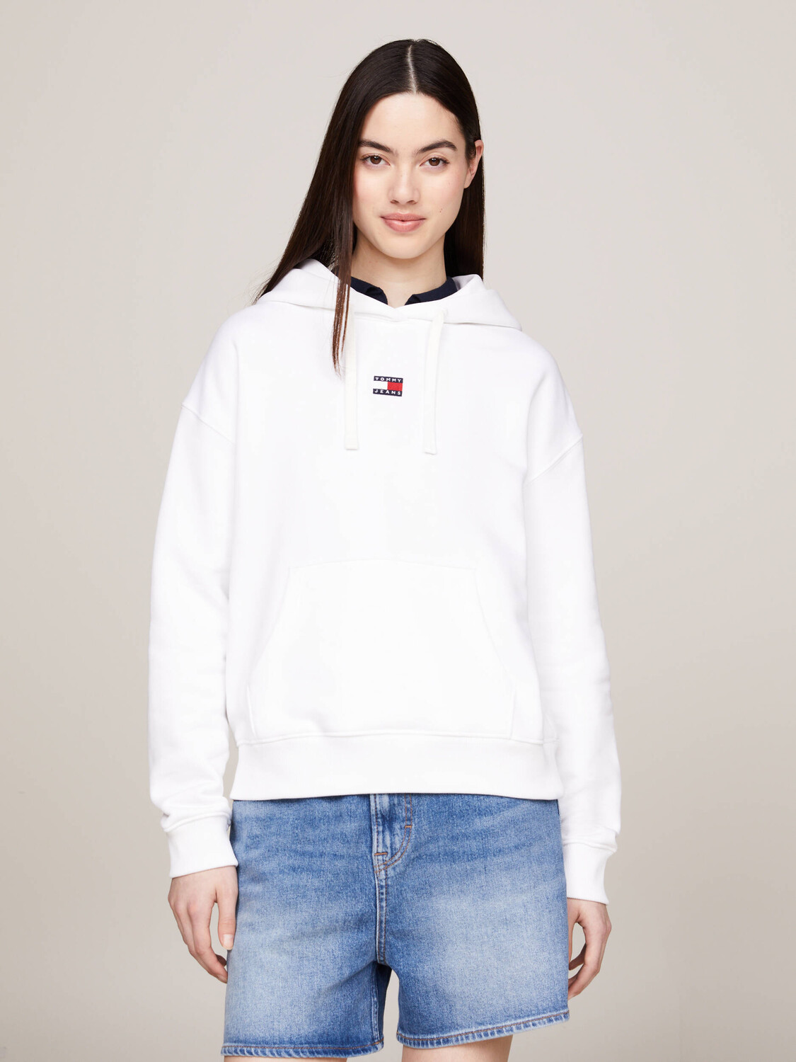 Толстовка Tommy Jeans Regular Fit, белый
Толстовка Tommy Jeans Regular Fit, белый