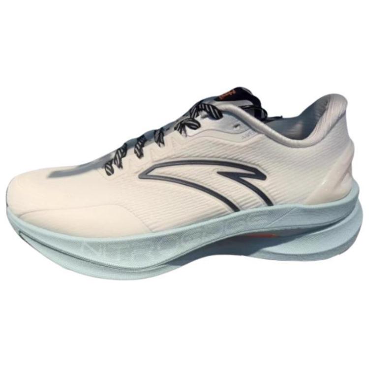 Антискользящие износостойкие низкие кроссовки для бега мужские бело-черные Anta
Антискользящие износостойкие низкие кроссовки для бега мужские бело-черные Anta