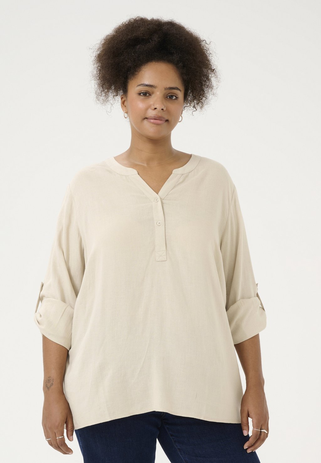 Блуза MILLE Kaffe Curve, песочный
Блуза MILLE Kaffe Curve, песочный