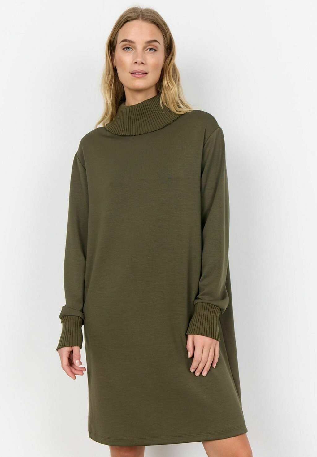 Повседневное платье SC-BANU Soyaconcept, оливковый
Повседневное платье SC-BANU Soyaconcept, оливковый