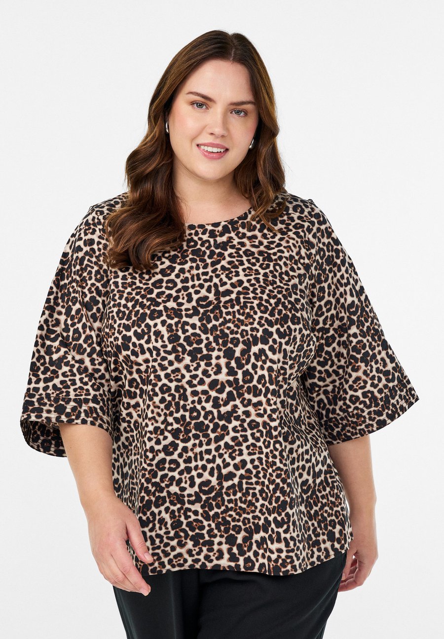 Блуза Zizzi Blouse, Leo Aop/Brown
Блуза Zizzi Blouse, Leo Aop/Brown