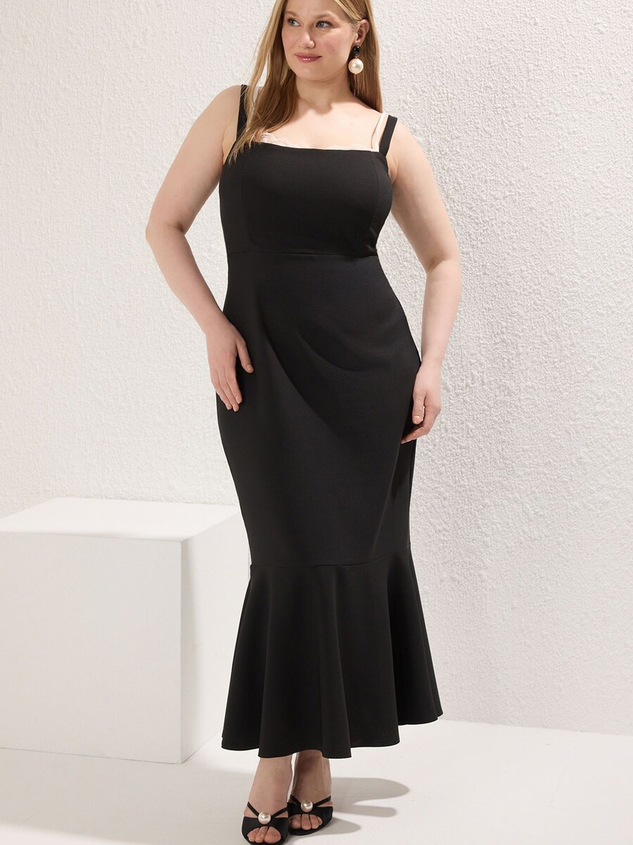 Платье Trendyol Curve, черный
Платье Trendyol Curve, черный