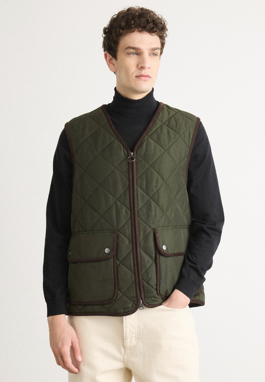 Куртка GANT VEST, Green Lagoon/Dark Green
Куртка GANT VEST, Green Lagoon/Dark Green