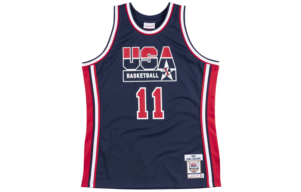 Оригинальная футболка Mitchell & Ness 'Team USA 1992 Карл Мэлоун'
Оригинальная футболка Mitchell & Ness 'Team USA 1992 Карл Мэлоун'