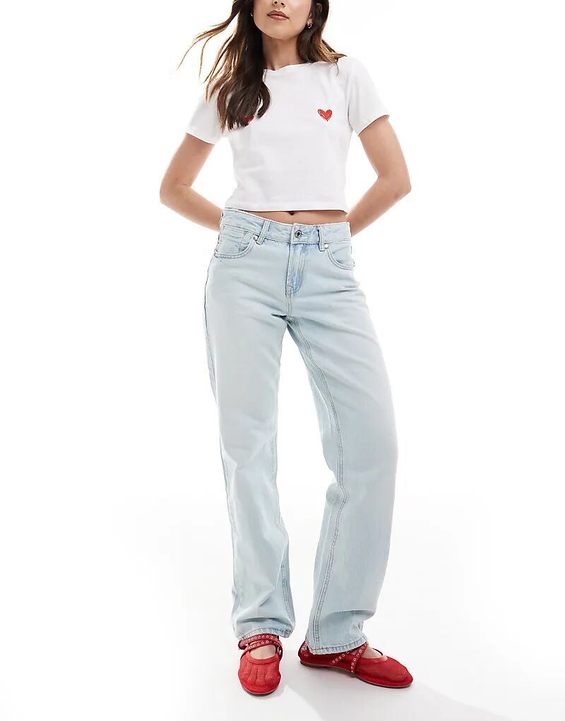 Джинсы прямого кроя с заниженной талией D03 светло-голубого цвета Stradivarius
Джинсы прямого кроя с заниженной талией D03 светло-голубого цвета Stradivarius