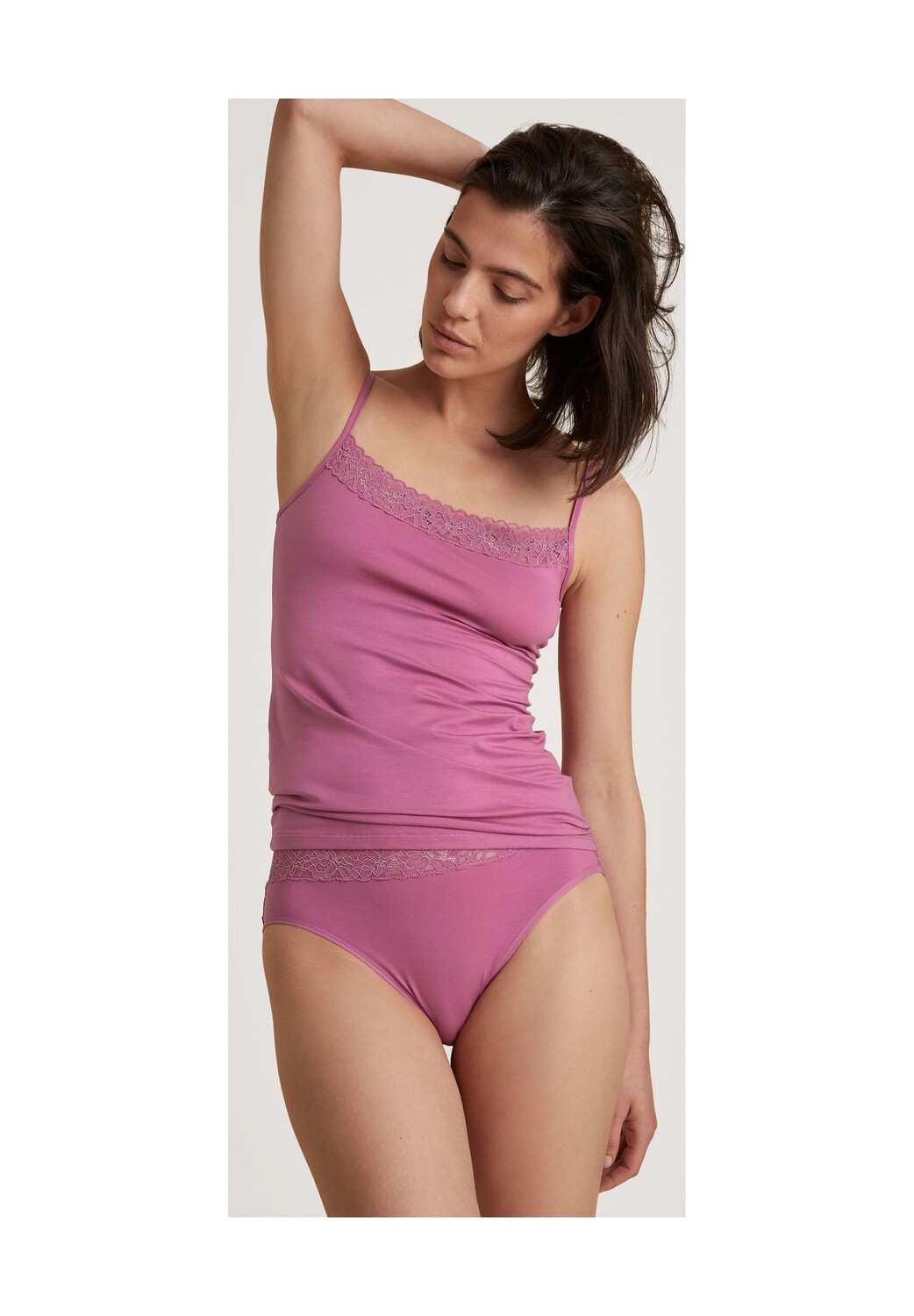 Регулируемая женская нижняя рубашка из кружева Natural Comfort CALIDA, цвет Red Violet Xxs 
Регулируемая женская нижняя рубашка из кружева Natural Comfort CALIDA, цвет Red Violet Xxs