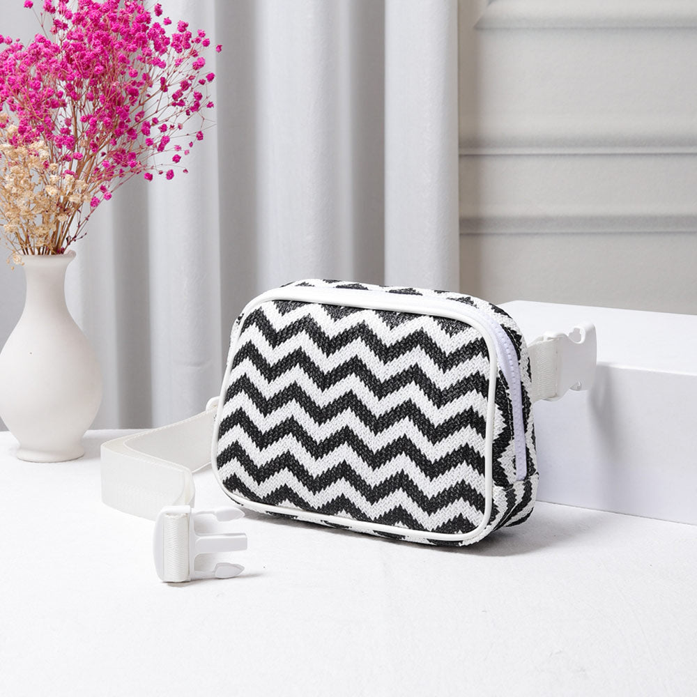 Зигзагообразный узор в виде шеврона из соломки Сумка через плечо Поясная сумка FASHNZFAB, черно-белый
Зигзагообразный узор в виде шеврона из соломки Сумка через плечо Поясная сумка FASHNZFAB, черно-белый