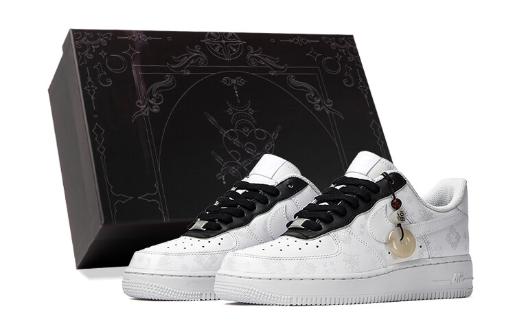 Мужские кроссовки для скейтбординга Nike Air Force 1, Black/White
Мужские кроссовки для скейтбординга Nike Air Force 1, Black/White