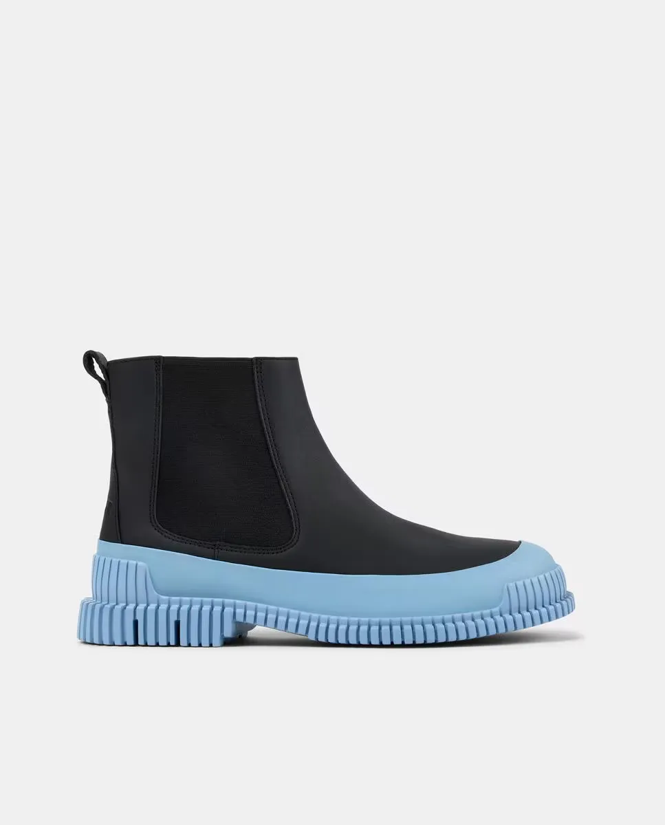 Мужские кожаные ботинки на зубчатой подошве различных цветов Camper, черный
Мужские кожаные ботинки на зубчатой подошве различных цветов Camper, черный