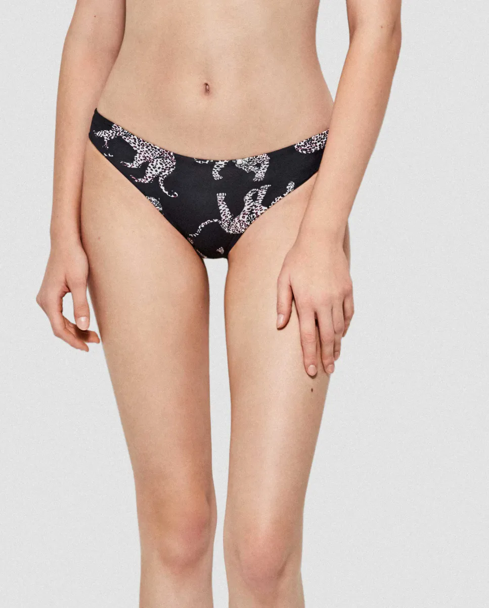 Двусторонние плавки бикини из ткани с принтом ягуара Gisela, мультиколор
Двусторонние плавки бикини из ткани с принтом ягуара Gisela, мультиколор