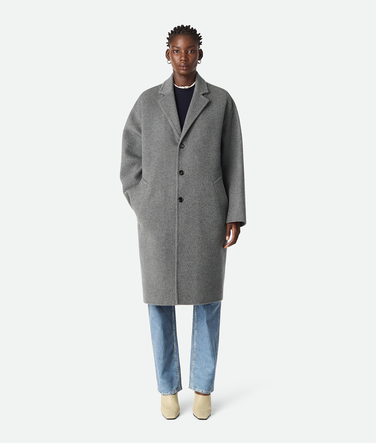 Double splitable cashmere coat BOTTEGA VENETA, серый меланж
Double splitable cashmere coat BOTTEGA VENETA, серый меланж