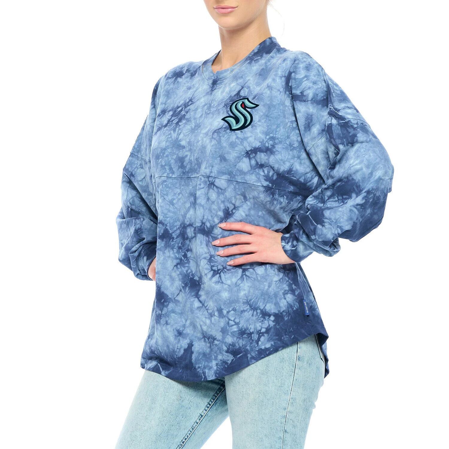 Женская футболка Fanatics Deep Sea Blue Seattle Kraken Crystal Dye с длинными рукавами Fanatics
Женская футболка Fanatics Deep Sea Blue Seattle Kraken Crystal Dye с длинными рукавами Fanatics