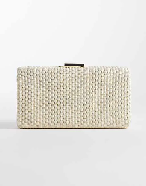 Гламурный клатч нейтрального цвета из жесткой соломы
Гламурный клатч нейтрального цвета из жесткой соломы