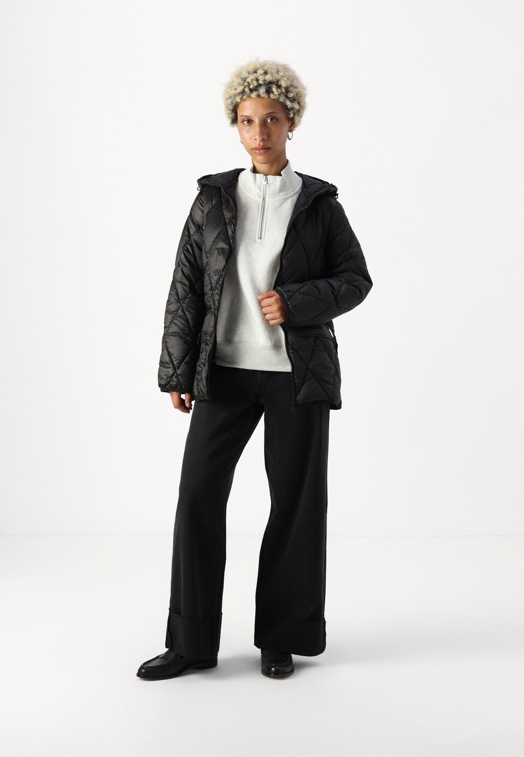 Легкая куртка ONLVEGA ONLY Petite, черный
Легкая куртка ONLVEGA ONLY Petite, черный