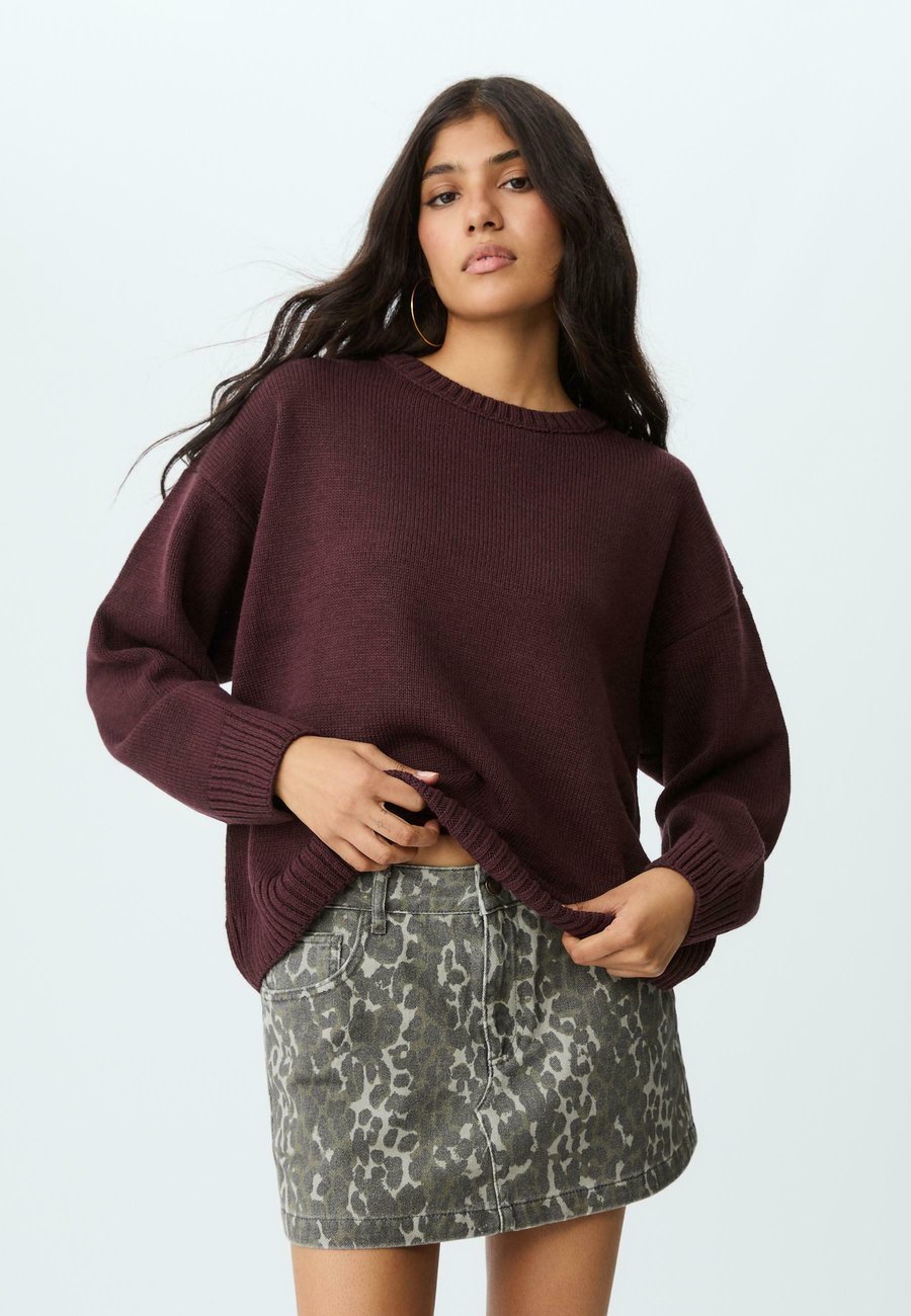 Джемпер Stradivarius Jumper, Dark Red
Джемпер Stradivarius Jumper, Dark Red