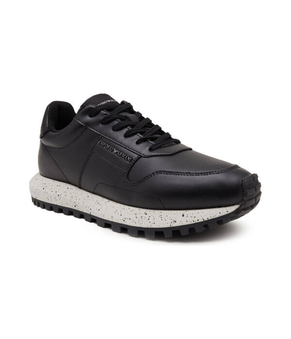 Кроссовки мужские Emporio Armani кожаные с контрастной подошвой, черный
Кроссовки мужские Emporio Armani кожаные с контрастной подошвой, черный