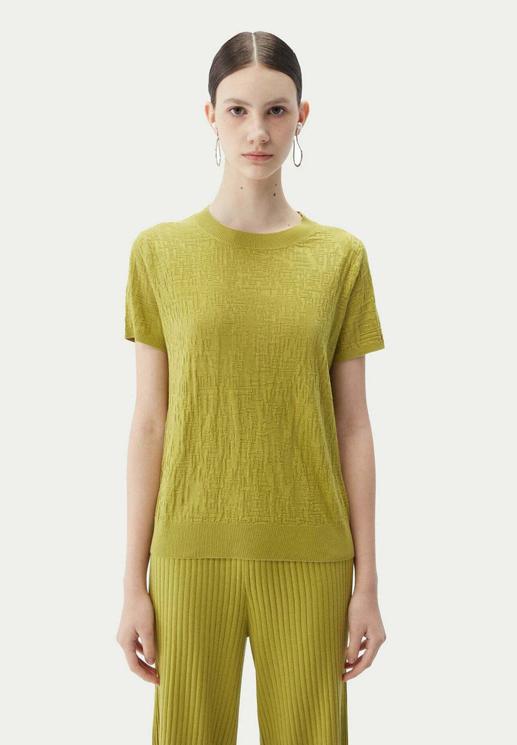 Футболка с принтом GOBI Cashmere, цвет Green
Футболка с принтом GOBI Cashmere, цвет Green
