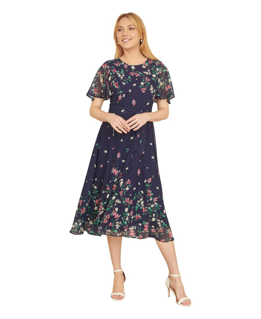 Женское платье-скейтер с зеркальными вставками в виде ромашек Yumi, Navy
Женское платье-скейтер с зеркальными вставками в виде ромашек Yumi, Navy