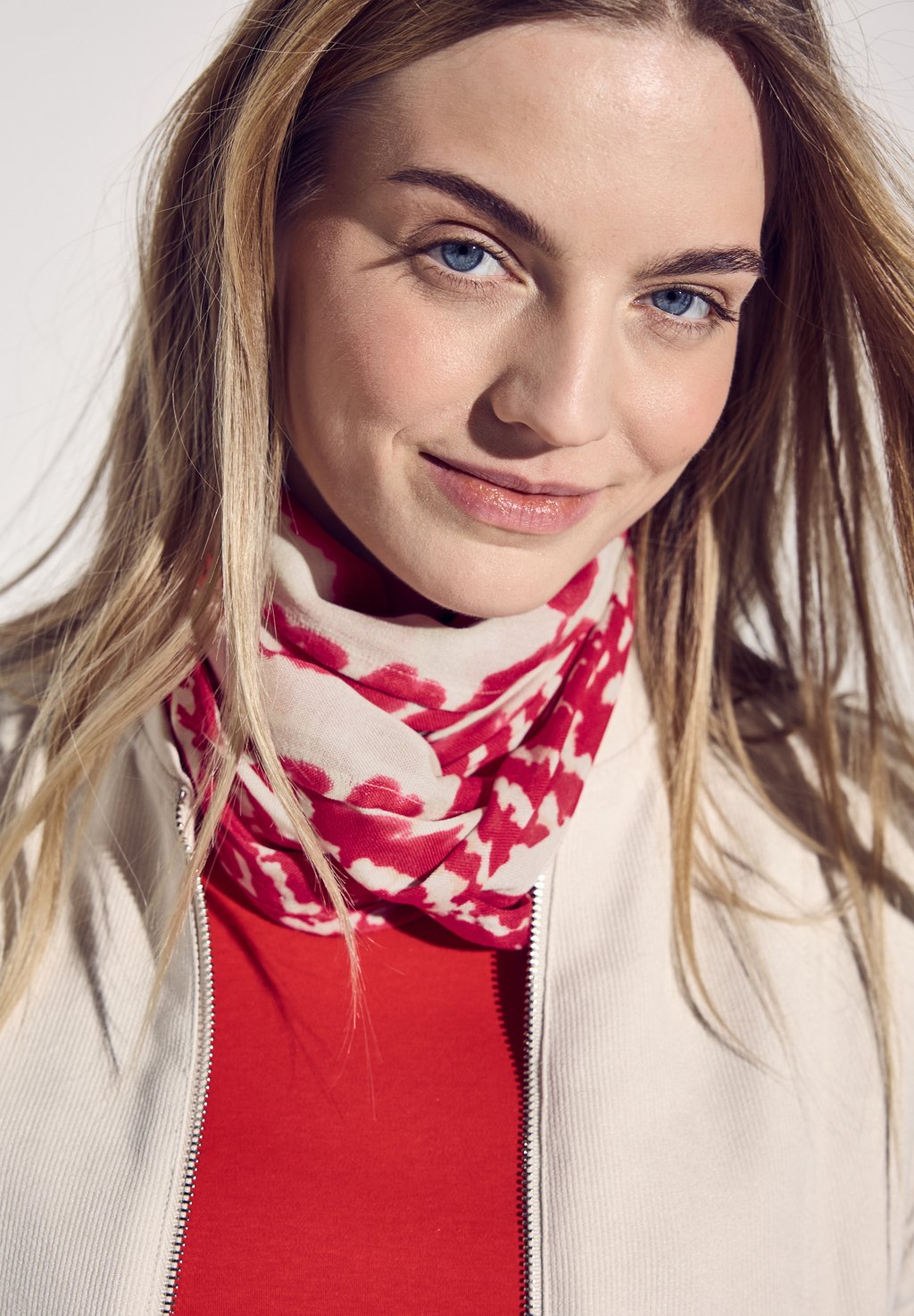 Снуд GEMUSTERTER LOOP Street One, красный
Снуд GEMUSTERTER LOOP Street One, красный