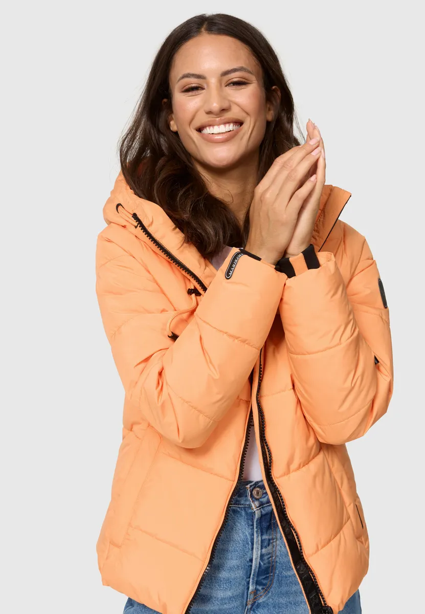 Зимняя куртка Marikoo "Shimoaa XVI", с широкой стежкой и большим капюшоном, цвет Apricot Sorbet
Зимняя куртка Marikoo "Shimoaa XVI", с широкой стежкой и большим капюшоном, цвет Apricot Sorbet