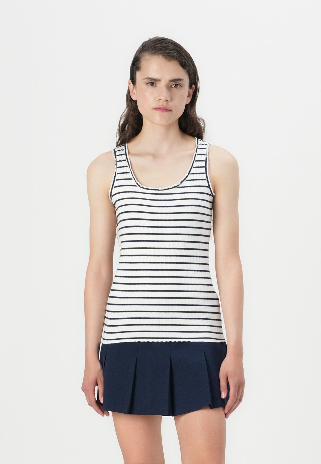 Топ VMSEA SINGLET Vero Moda, белый
Топ VMSEA SINGLET Vero Moda, белый
