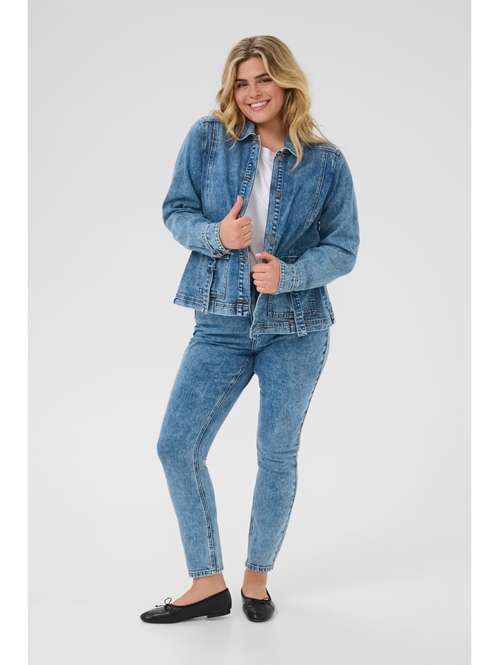 KAFFE curve Джинсовая куртка синего цвета
KAFFE curve Джинсовая куртка синего цвета