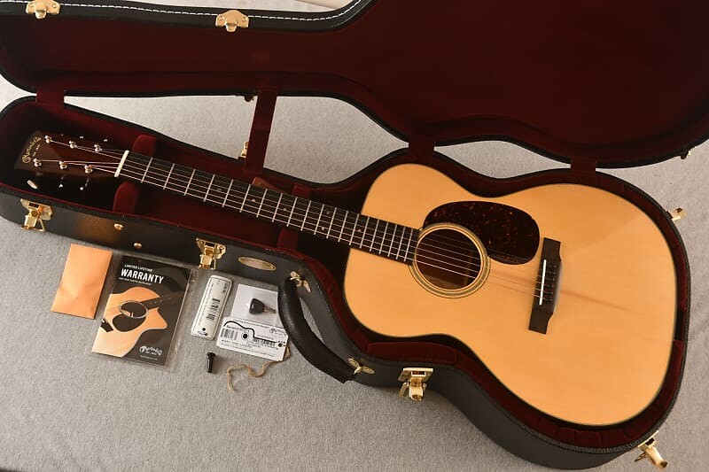 Акустическая гитара Martin Custom Shop 000 18 Style Adirondack Spruce Sinker Mahogany #2707271
Акустическая гитара Martin Custom Shop 000 18 Style Adirondack Spruce Sinker Mahogany #2707271