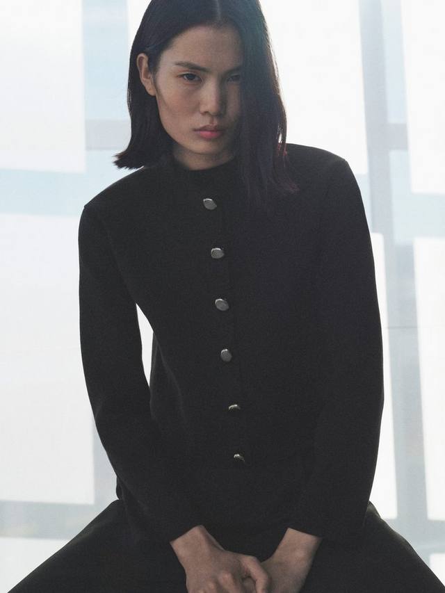 Куртка на пуговицах спереди в стиле мао Mango, черный
Куртка на пуговицах спереди в стиле мао Mango, черный