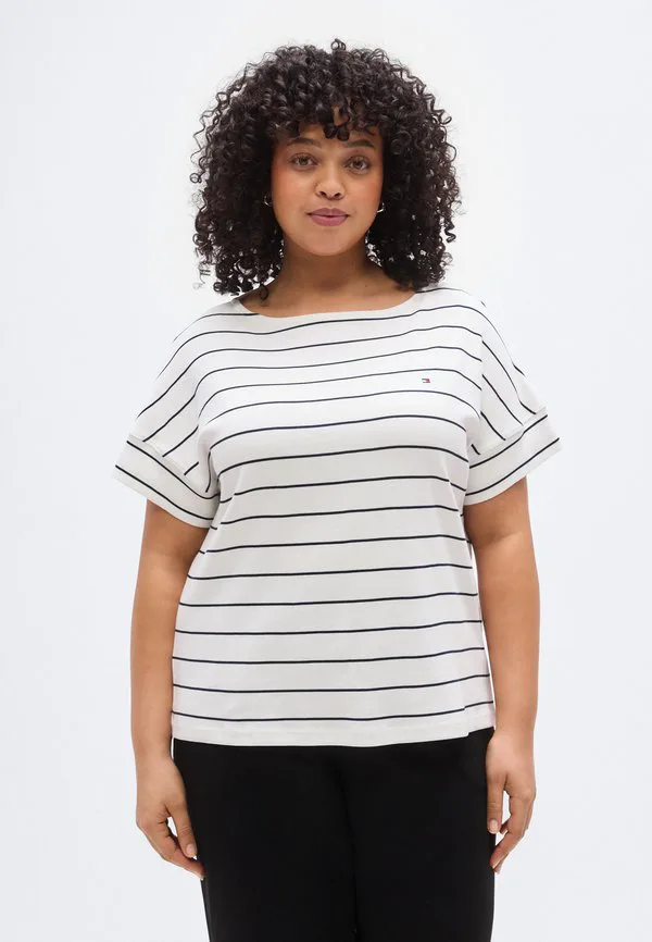 Футболка с принтом и рукавами-крылышками свободного кроя Tommy Hilfiger Curve, Ecru/Dark Night Navy, Синий, Футболка с принтом и рукавами-крылышками свободного кроя Tommy Hilfiger Curve, Ecru/Dark Night Navy
Футболка с принтом и рукавами-крылышками свободного кроя Tommy Hilfiger Curve, Ecru/Dark Night Navy, Синий, Футболка с принтом и рукавами-крылышками свободного кроя Tommy Hilfiger Curve, Ecru/Dark Night Navy