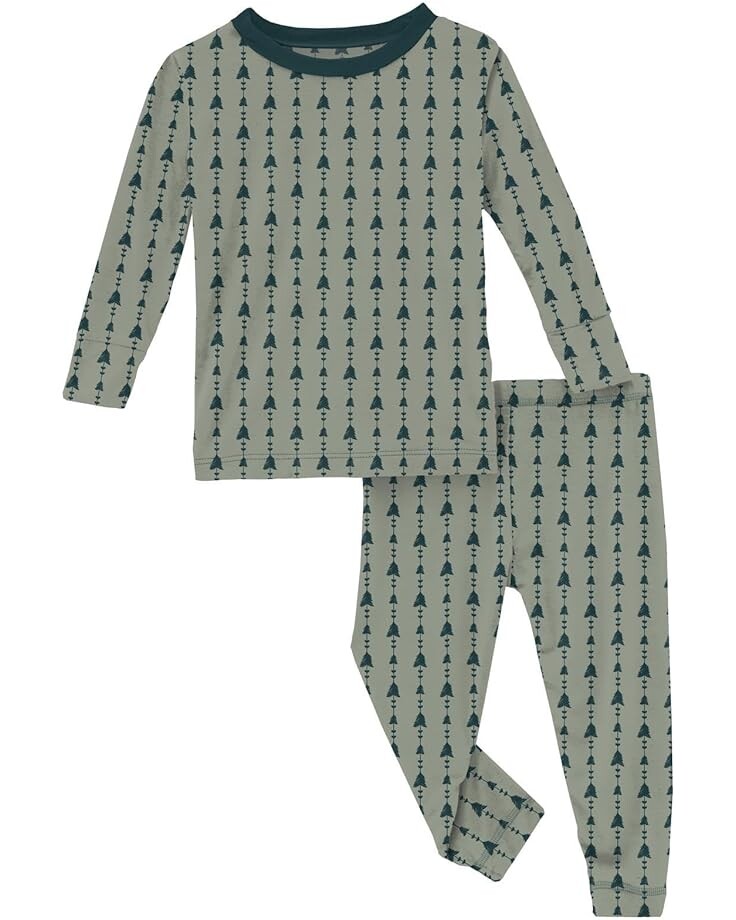 Пижамный комплект Kickee Pants Long Sleeve Pajama Set, цвет Silver Sage Trees/Hearts
Пижамный комплект Kickee Pants Long Sleeve Pajama Set, цвет Silver Sage Trees/Hearts