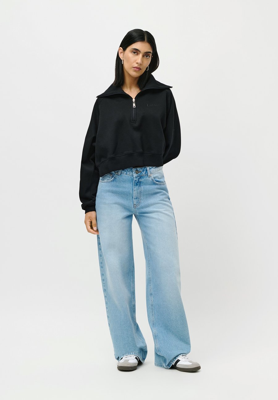 Толстовка LeGer by Lena Gercke MERET SWEATER, Black
Толстовка LeGer by Lena Gercke MERET SWEATER, Black