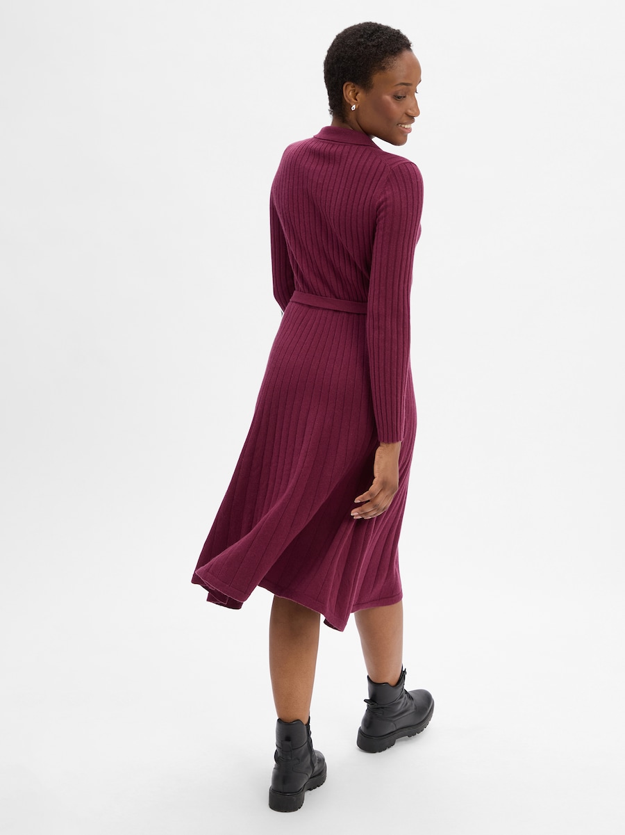 Вязаное платье Ambiance, красный
Вязаное платье Ambiance, красный