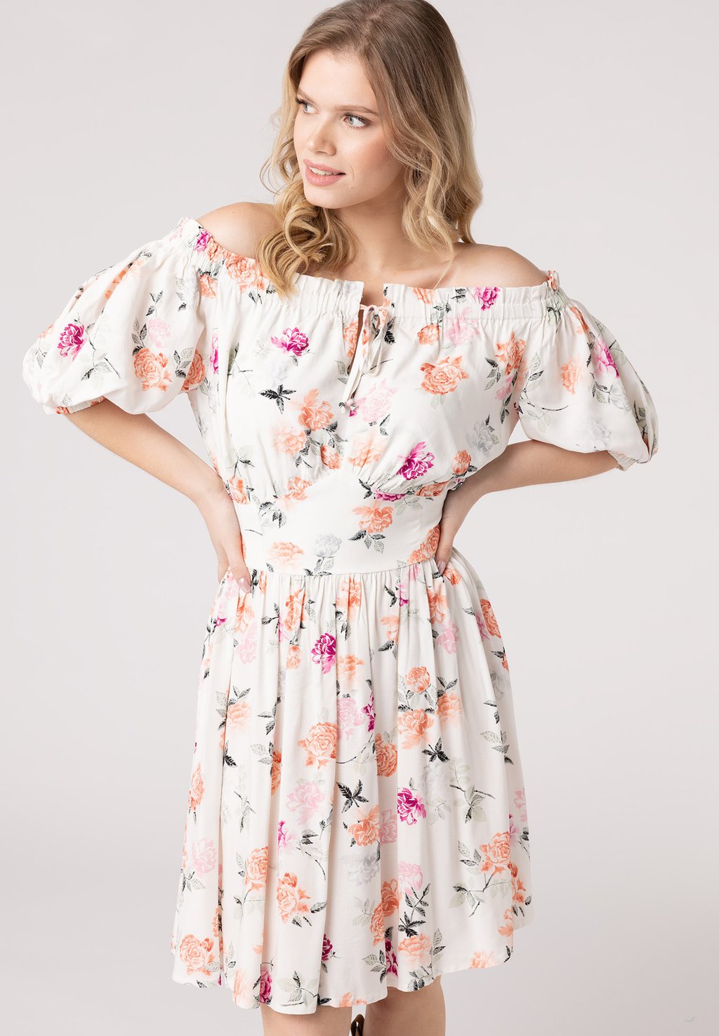 Повседневное платье Laurella, кремовый
Повседневное платье Laurella, кремовый