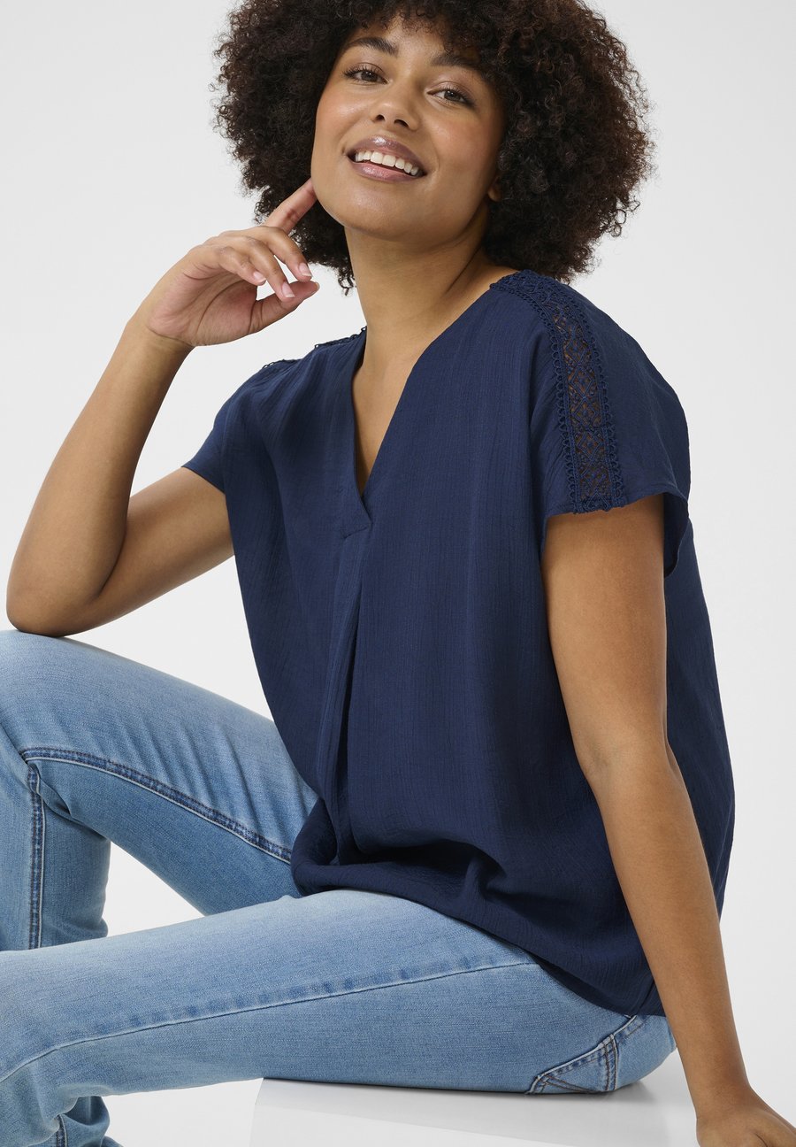 Блуза Cream Blouse, Navy Blazer/Dark Blue
Блуза Cream Blouse, Navy Blazer/Dark Blue