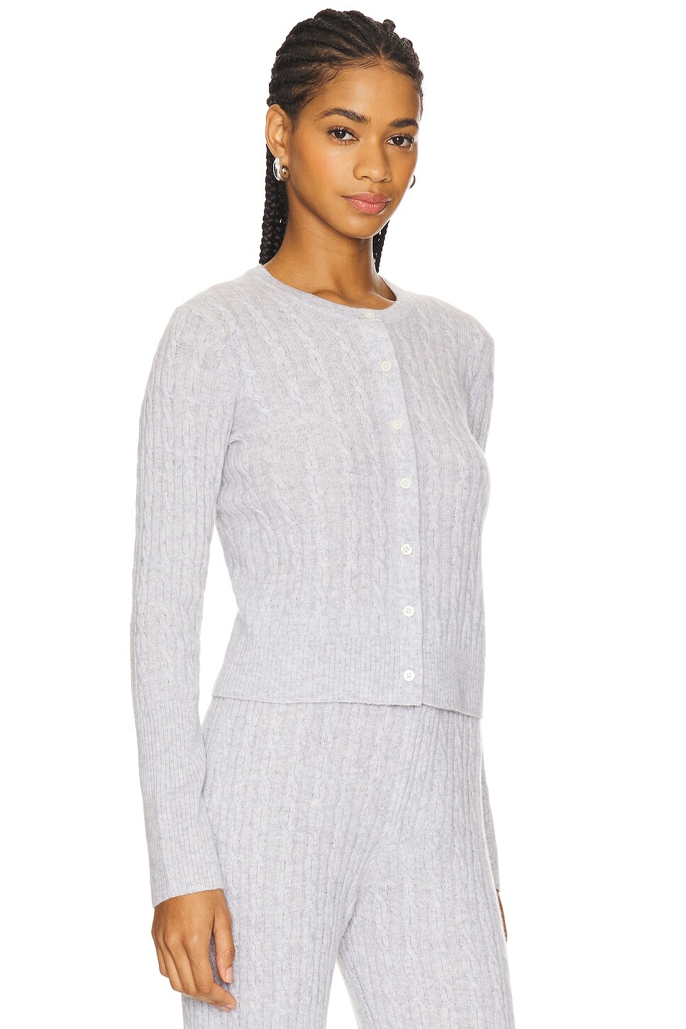 Кашемировый кардиган с косами джейн Guest In Residence, серый
Кашемировый кардиган с косами джейн Guest In Residence, серый