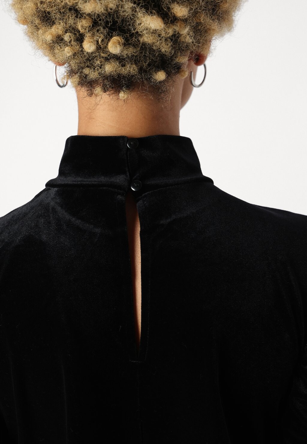 Блуза VMEFFIE Vero Moda Petite, черный
Блуза VMEFFIE Vero Moda Petite, черный