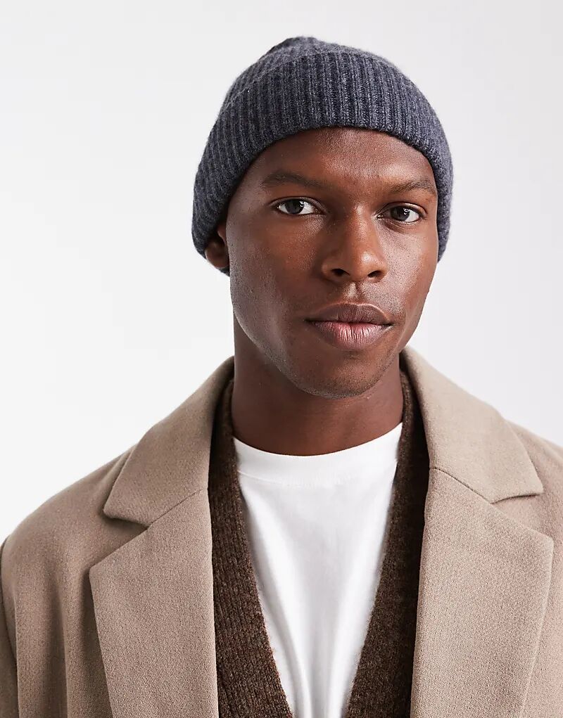 Шапка Jack & Jones из высококачественной шерстяной смеси темно-серого цвета
Шапка Jack & Jones из высококачественной шерстяной смеси темно-серого цвета