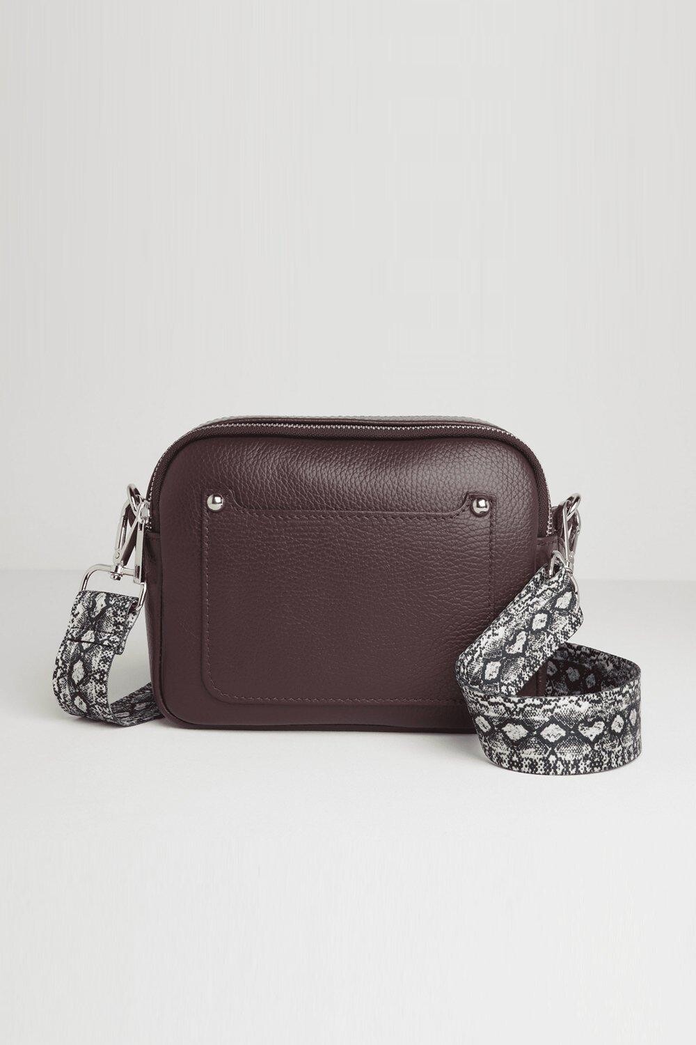 Сумка через плечо со змеиным принтом на ремешке Betsy & Floss, красный
Сумка через плечо со змеиным принтом на ремешке Betsy & Floss, красный